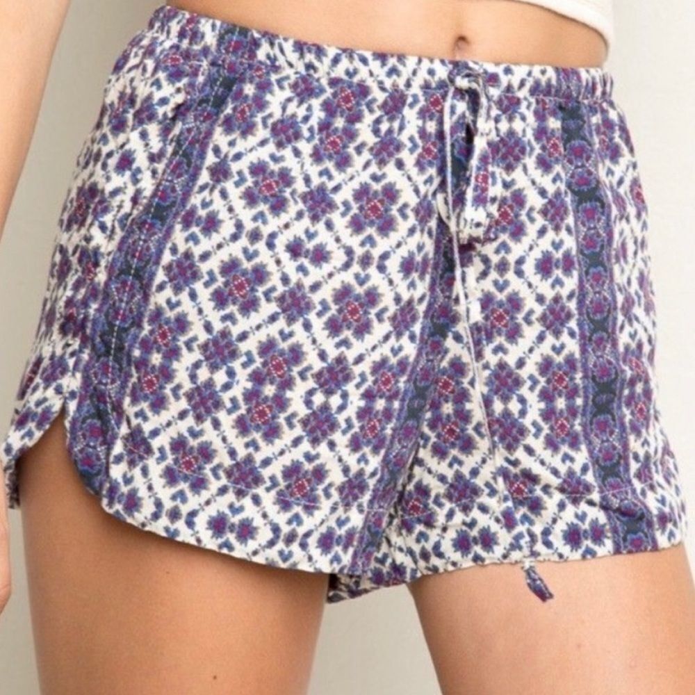 Brandy Melville purple pattern Eve shorts